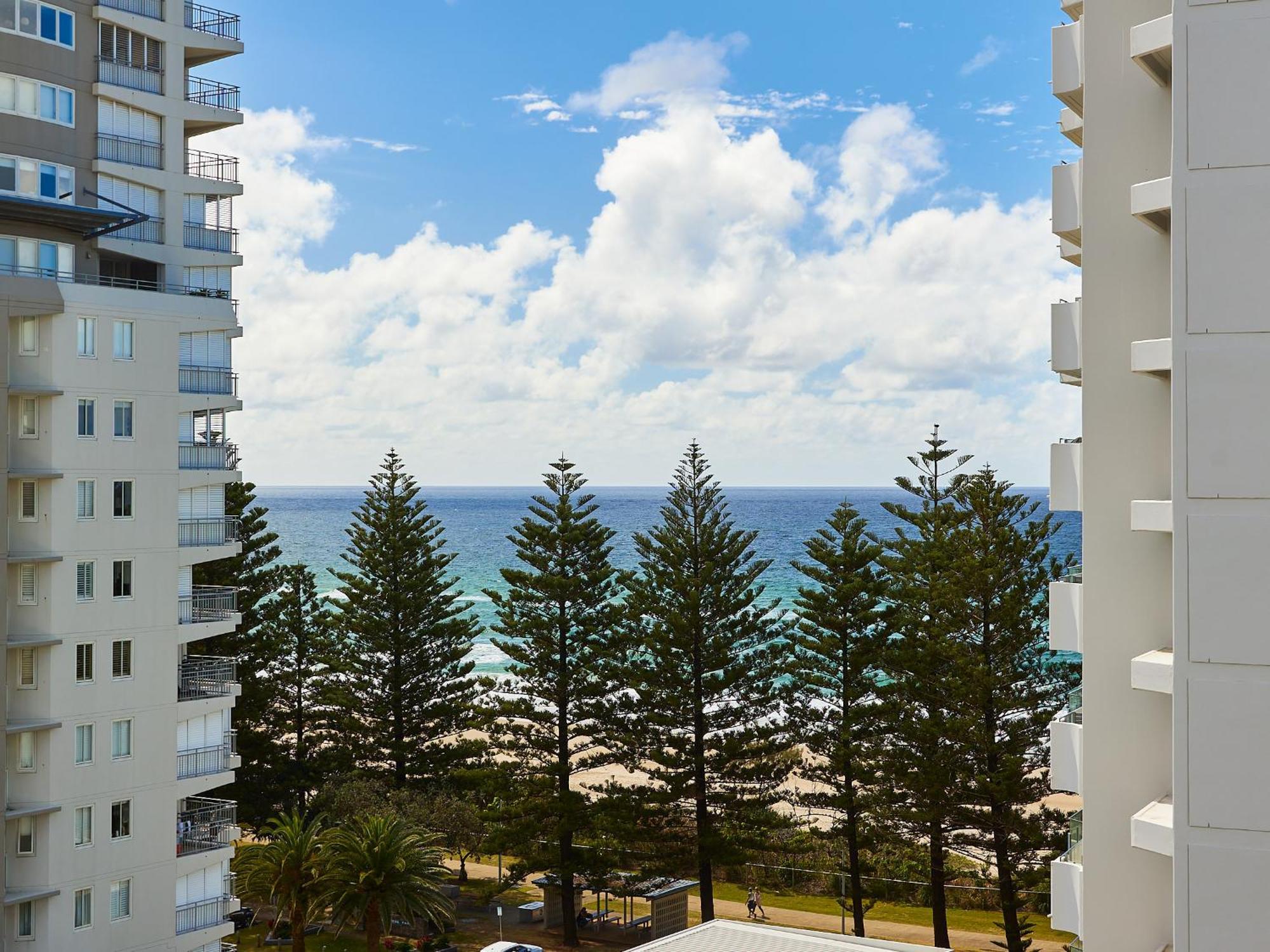 Horizons Holiday Apartments - Official Gold Coast Exterior photo